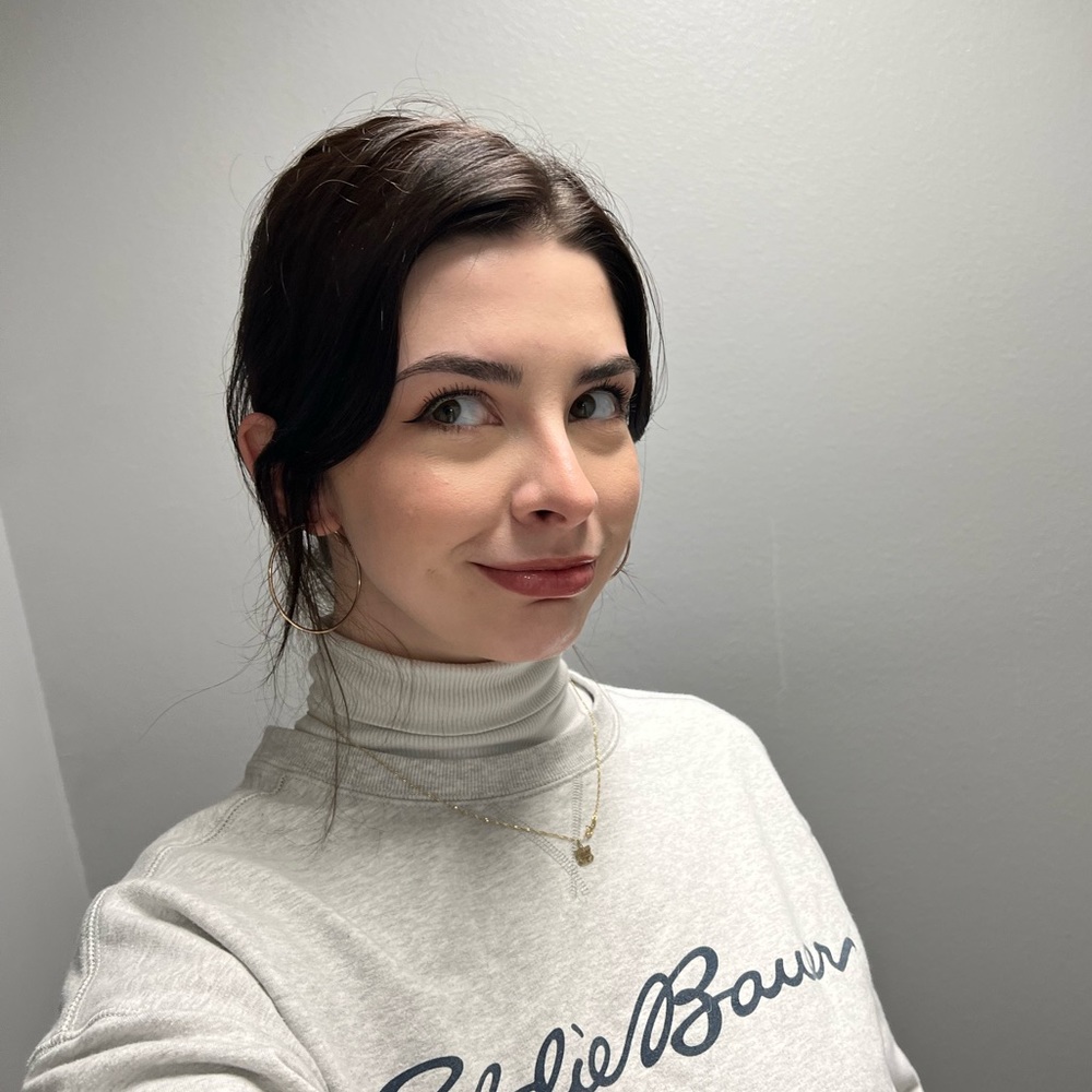 Meet your Posher, Halie